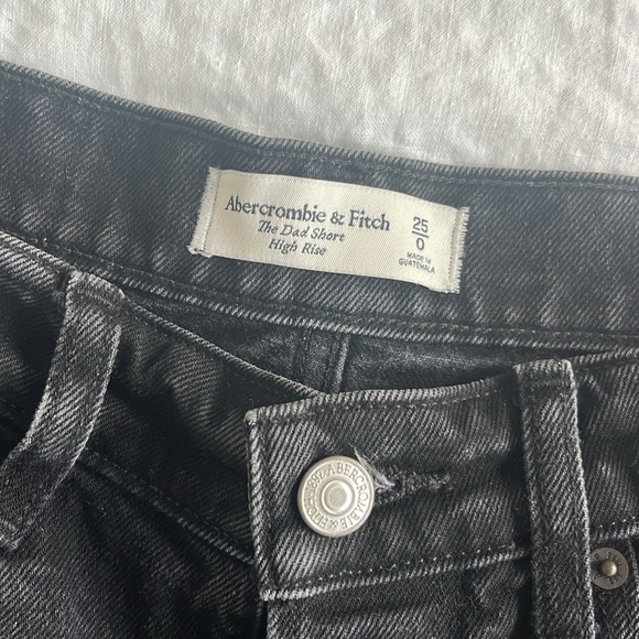 Abercrombie High Rise Dad Short - Picture 2 of 3